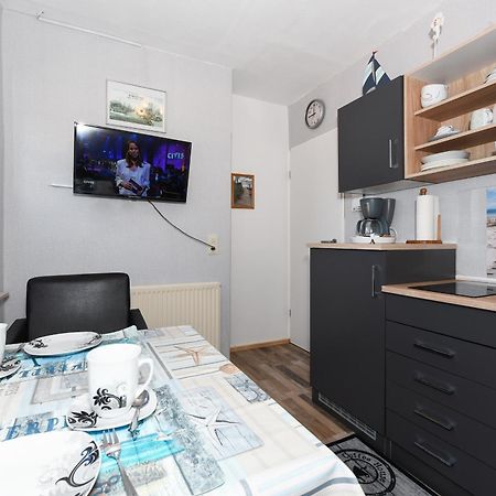 Ferienwohnung Ankerplatz Im Gaestehaus Kock Neuharlingersiel Dış mekan fotoğraf